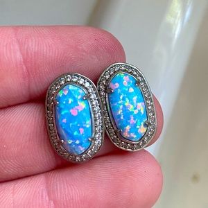 Kendra Scott Dani Iridescent Studs